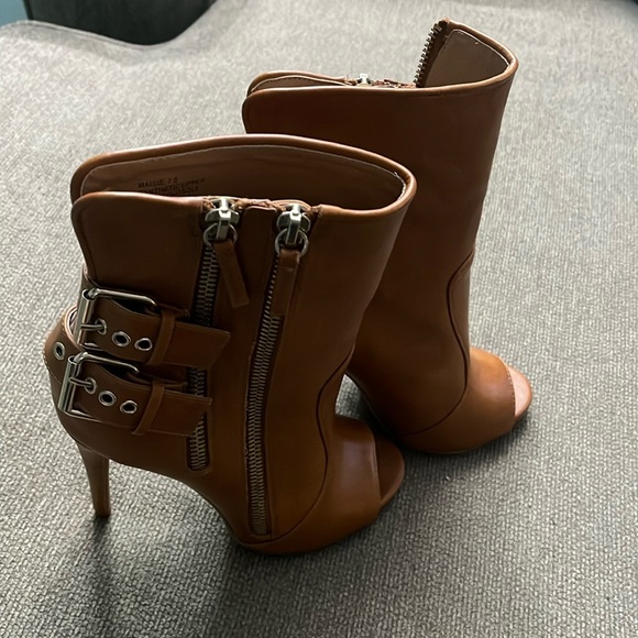 Brand NEW open toe stiletto heels with zippers - Picture 2 of 4